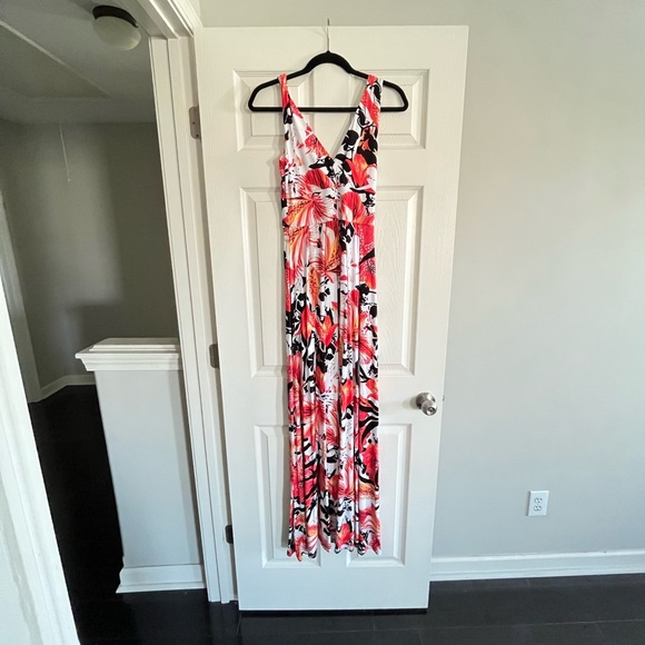 Floral Empire Maxi Dress - Picture 3 of 8